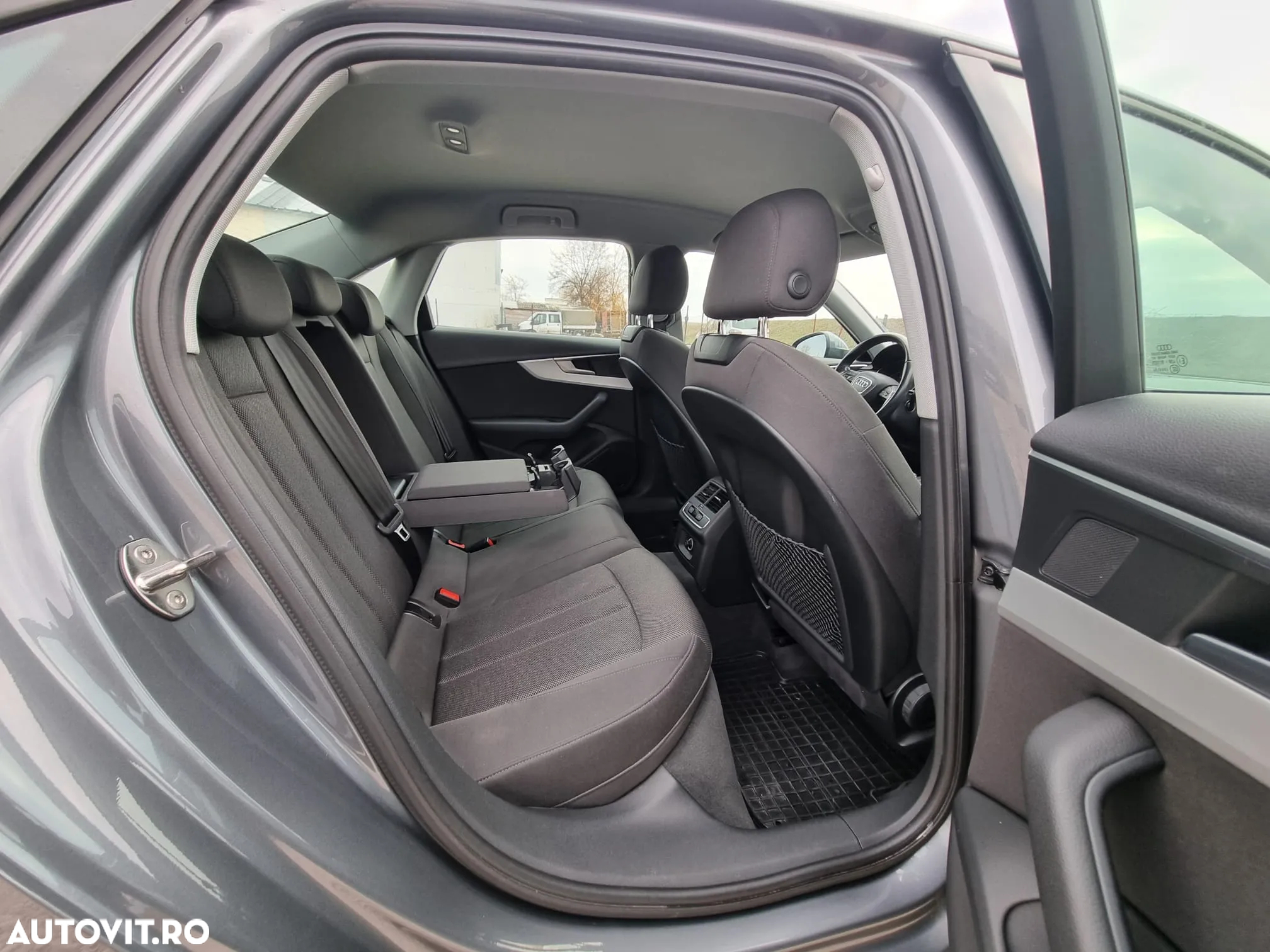 Audi A4 Avant 2.0 TDI S tronic Sport - 17