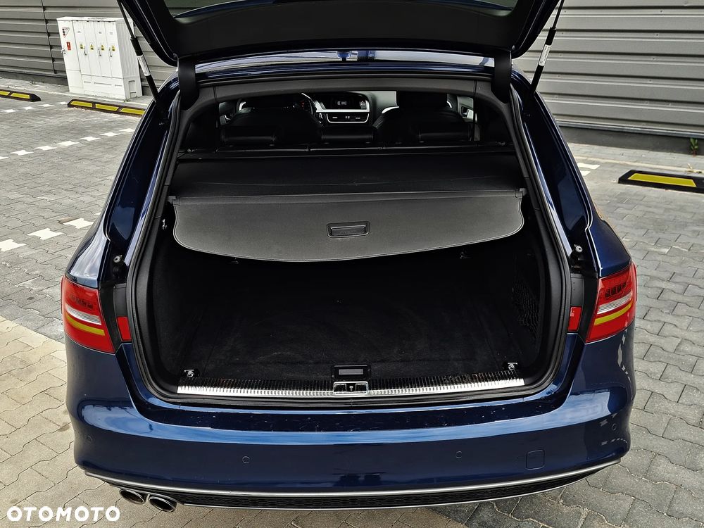 Audi A4 Avant 2.0 TDI DPF quattro S line Sportpaket - 19