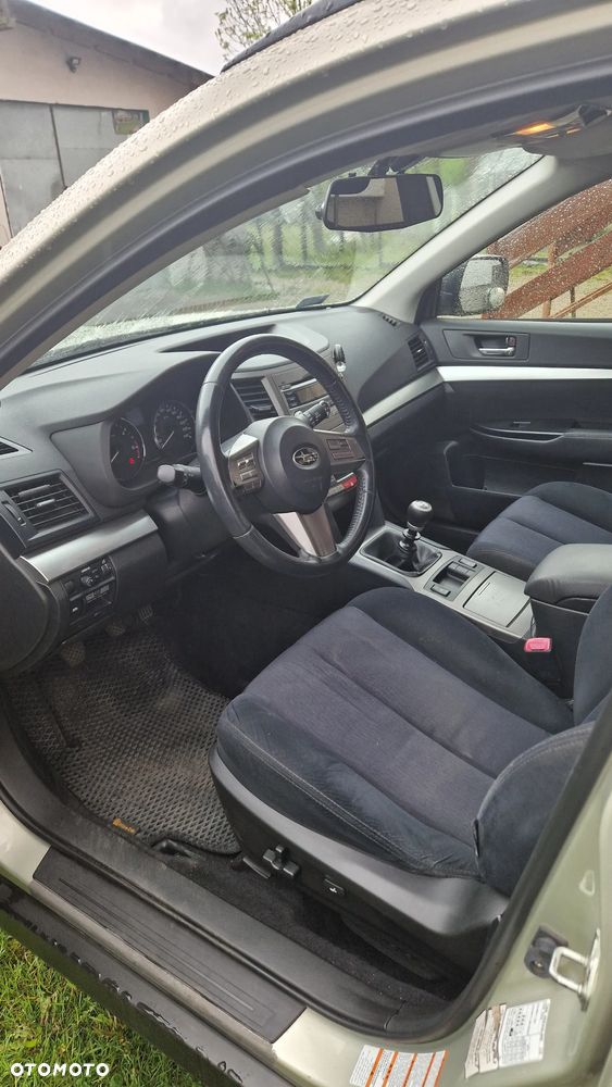 Subaru Legacy 2.0D RA HID - 9