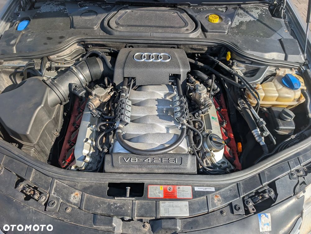 Audi A8 4.2 FSI L Quattro - 15