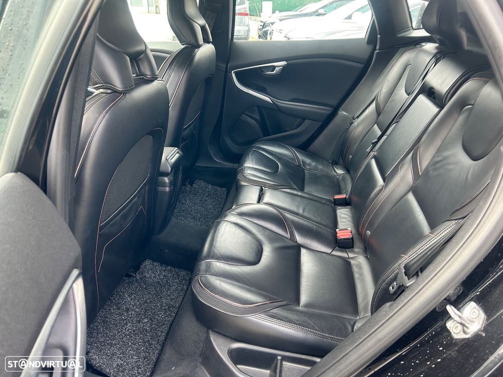 Volvo V40 D2 Ocean Race - 11