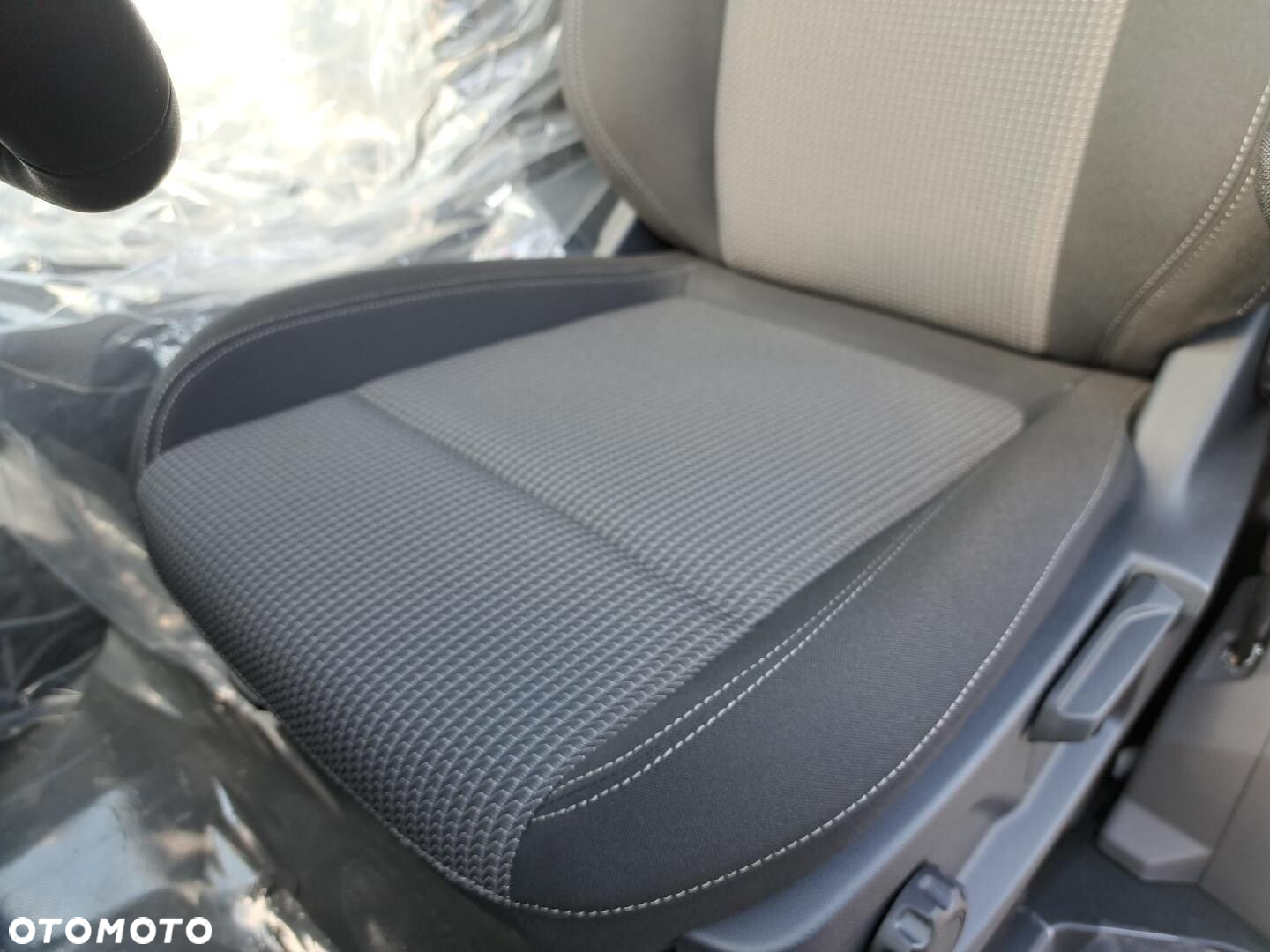 Volkswagen Transporter Furgon, 2,0 l TDI 170 KM / 8-bieg.automatyczna r. o: 3500 mm - 11