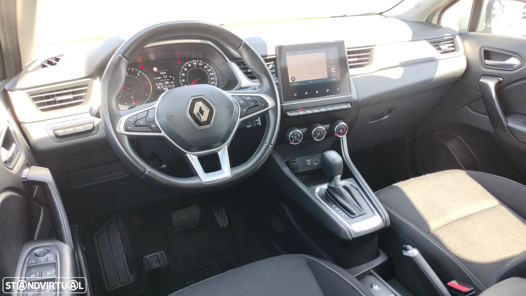 Renault Captur BLUE dCi 115 EDC BUSINESS EDITION - 12