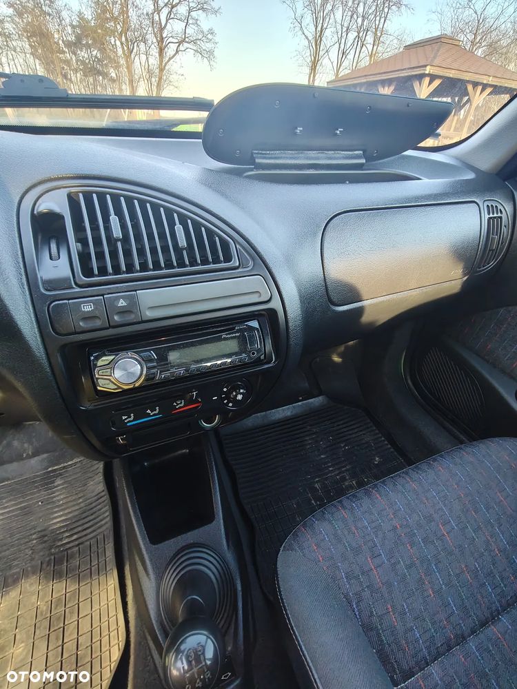 Citroën Saxo 1.4i SX - 10