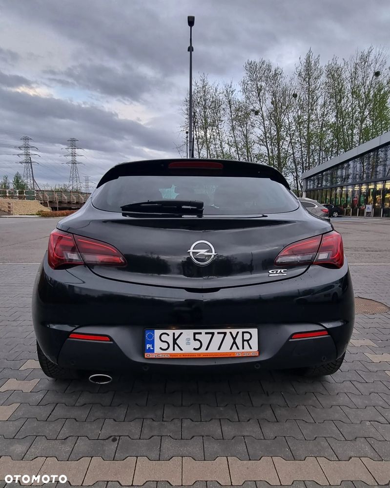 Opel Astra 1.6 T Sport - 2