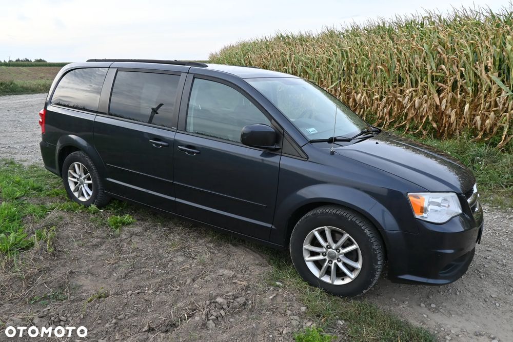 Dodge Grand Caravan - 4