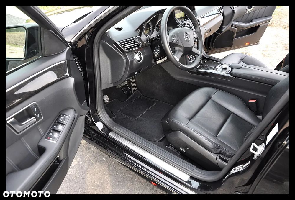 Mercedes-Benz Klasa E 300 BLUETEC 7G-TRONIC Avantgarde - 25