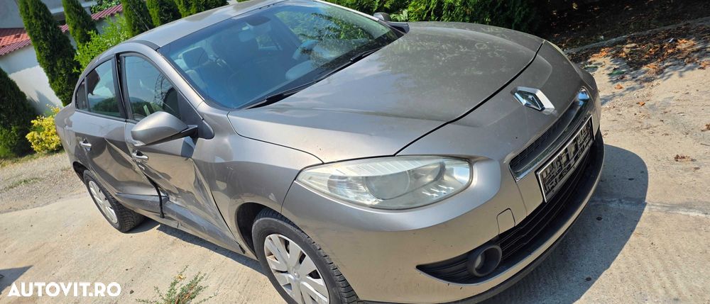 Aripa dreapta fata Renault Fluence 2010 2011 / 2012 / 2013 2014 - 1