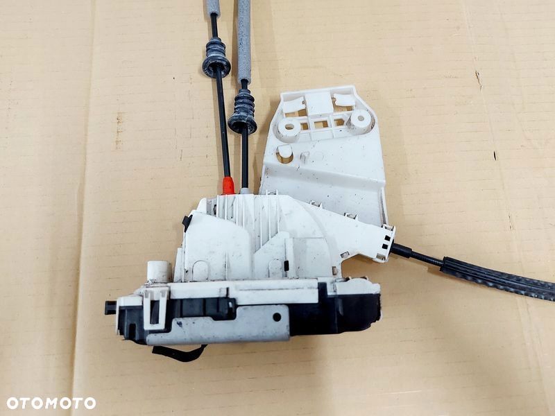 fiat 500x 500 x zamek drzwi prawy tył tylny 8 pin 5203206800 - 3