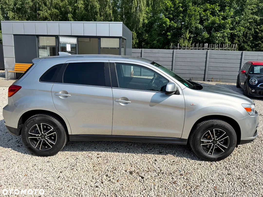 Mitsubishi ASX - 16