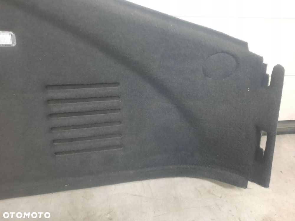 Boczek bagażnika prawy Audi TT TTRS 8J8863880A - 3
