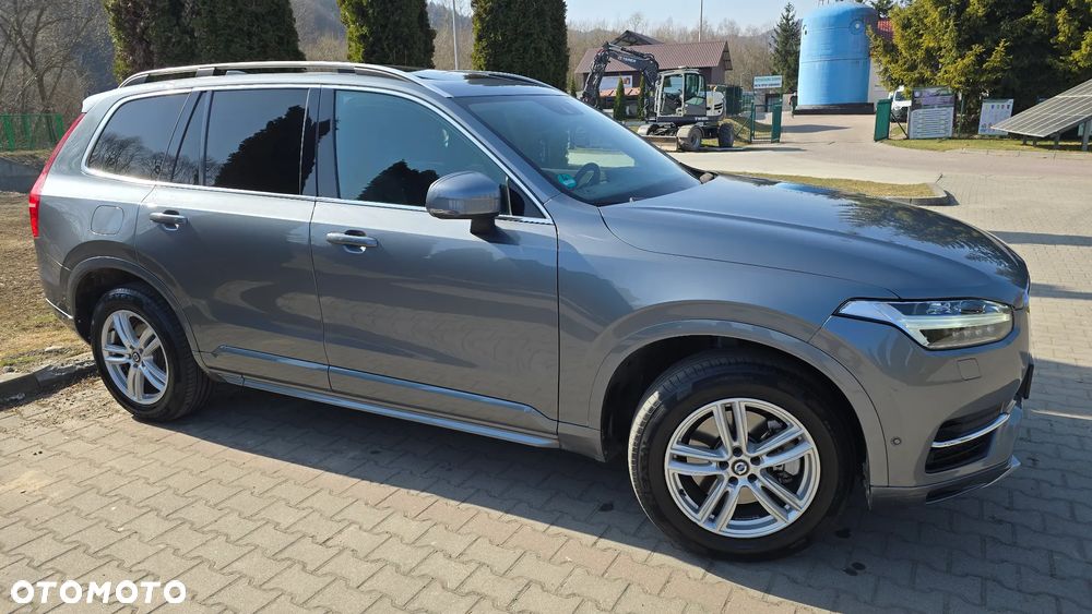 Volvo XC 90 D5 AWD Geartronic Momentum - 4
