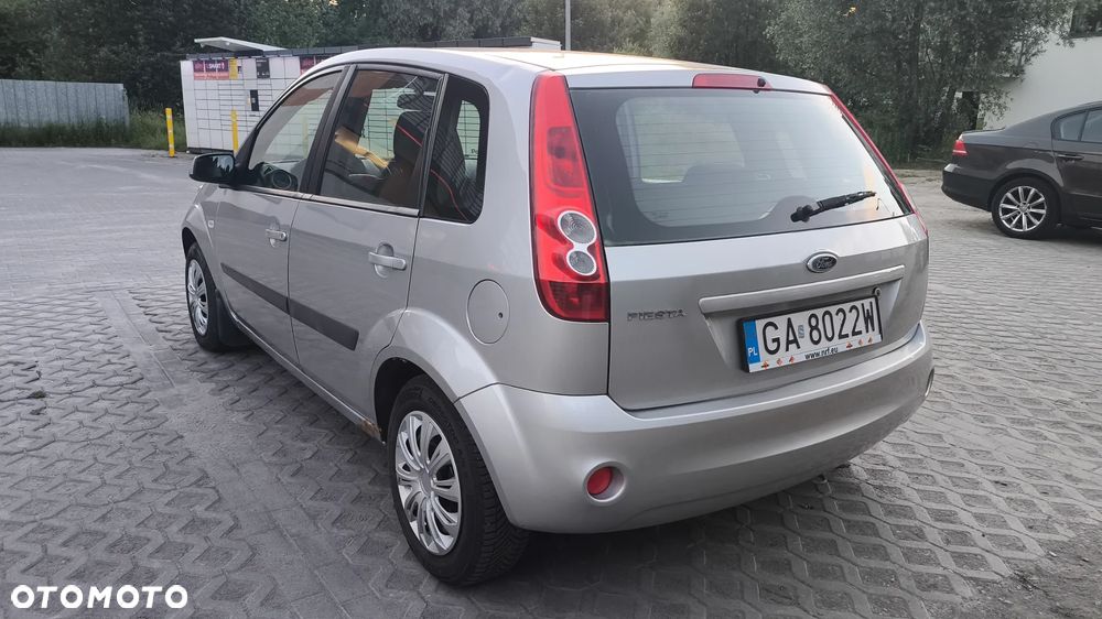 Ford Fiesta - 8