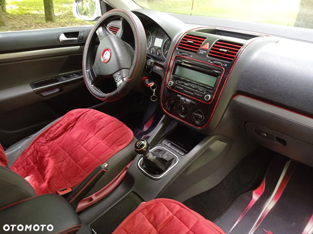 Volkswagen Golf 2.0 TDI Comfortline - 6