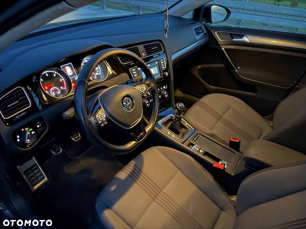 Volkswagen Golf 2.0 TDI BMT GTD - 10