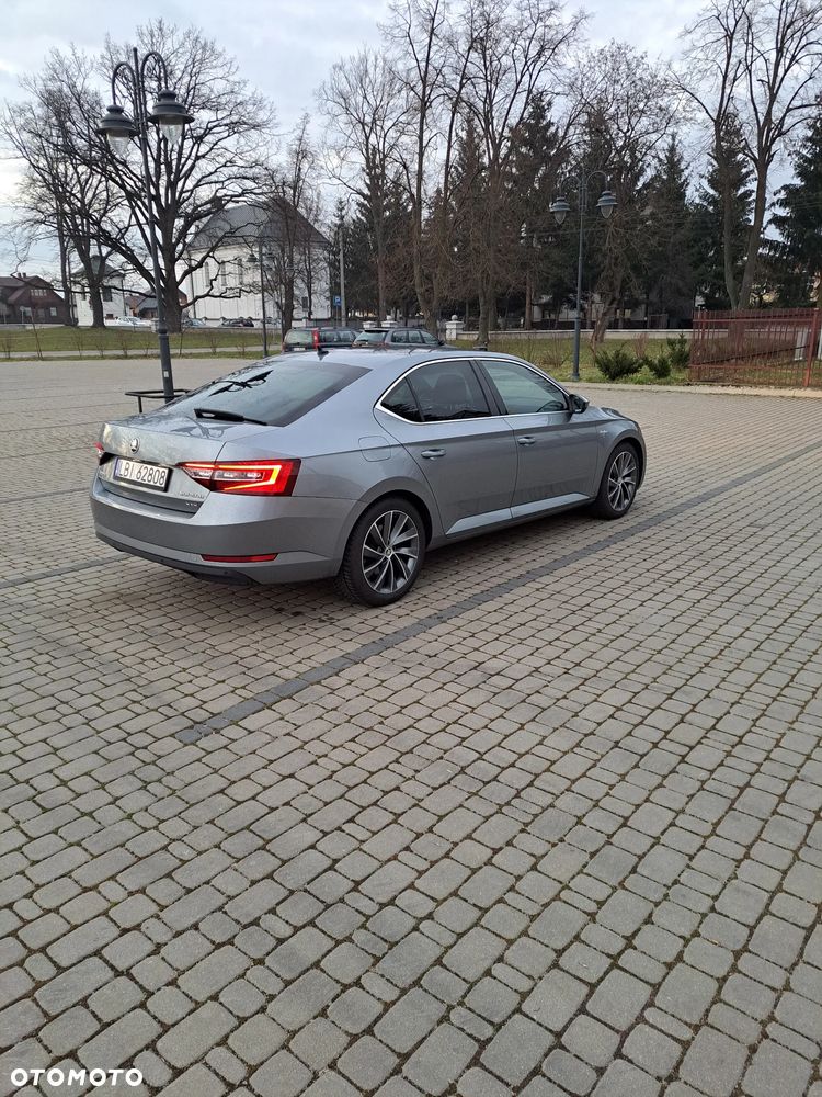 Skoda Superb 2017 photo 4