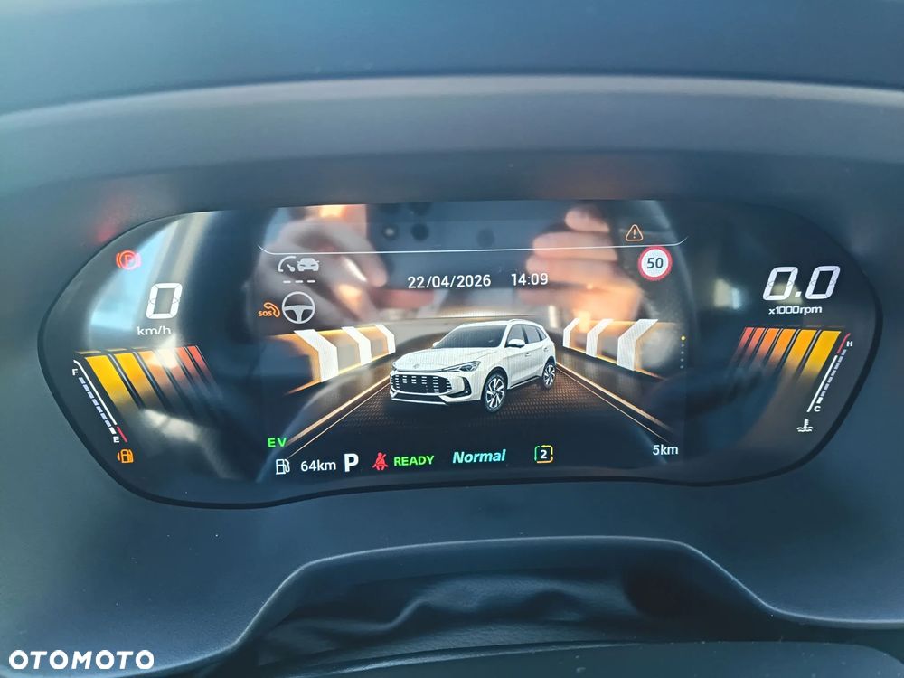 MG ZS Hybrid+ - 20