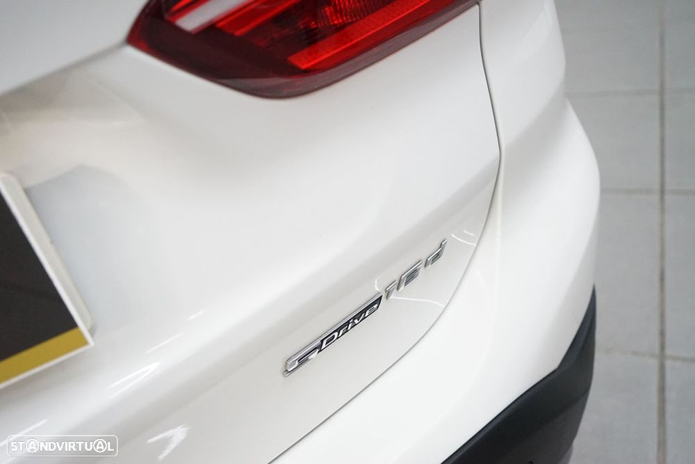 BMW X1 18 d sDrive Advantage - 16