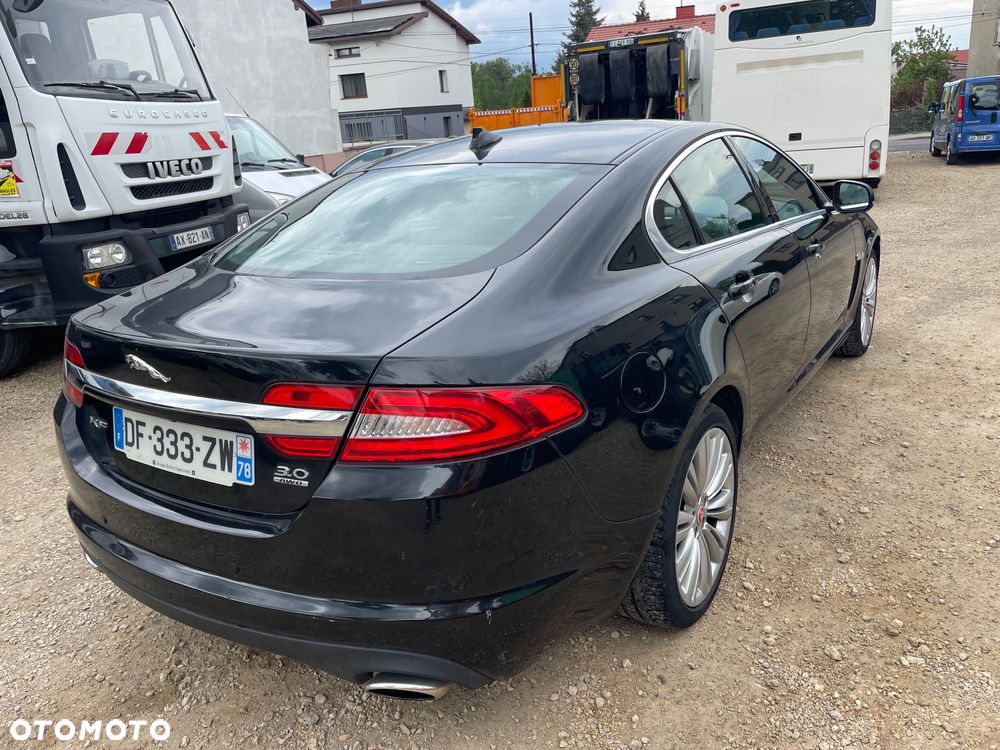 Jaguar XF - 22