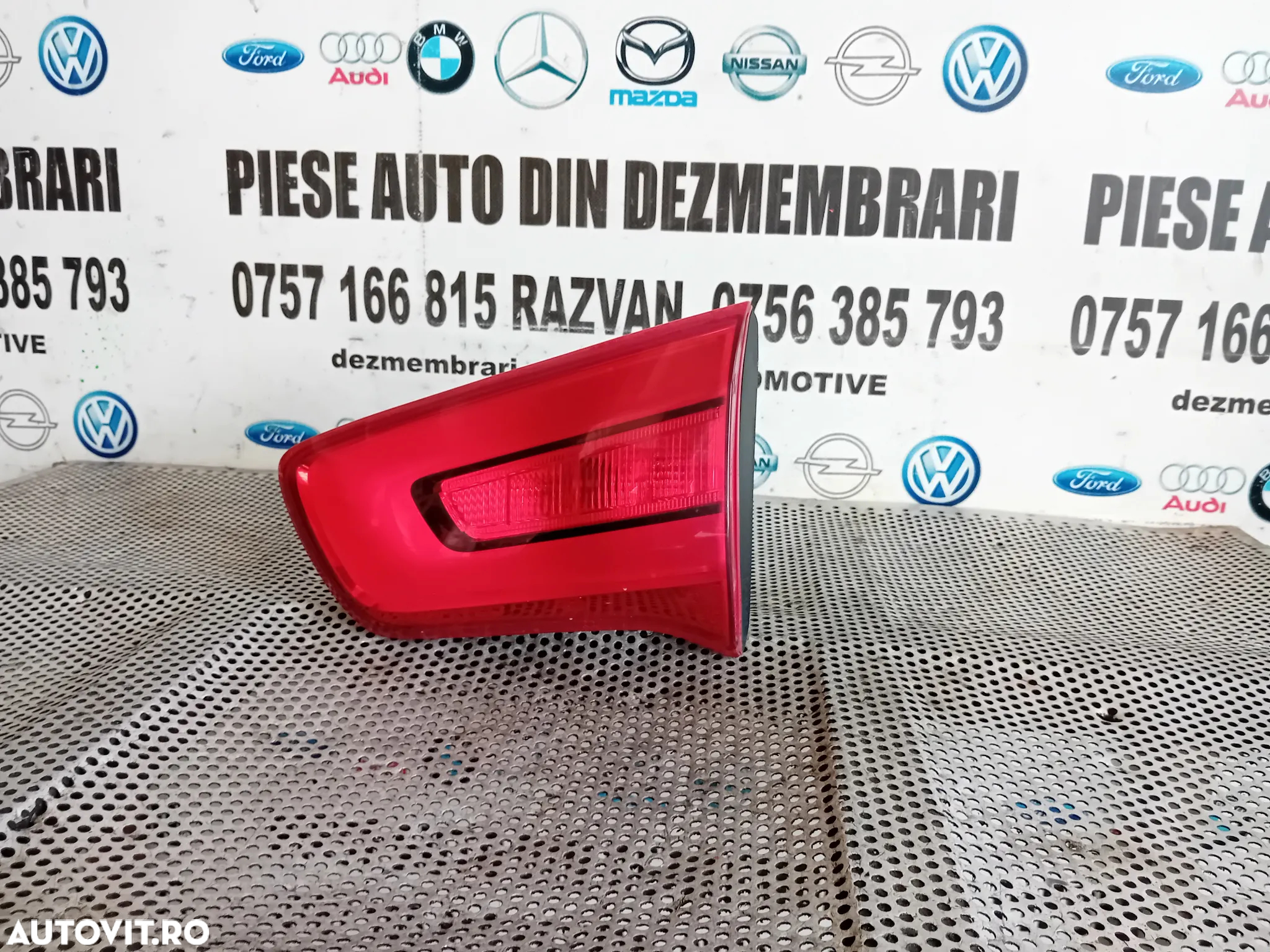 Lampa Stop Tripla Dreapta LED De Pe haion Hayon Kia Sportage 2010-2015 - 3