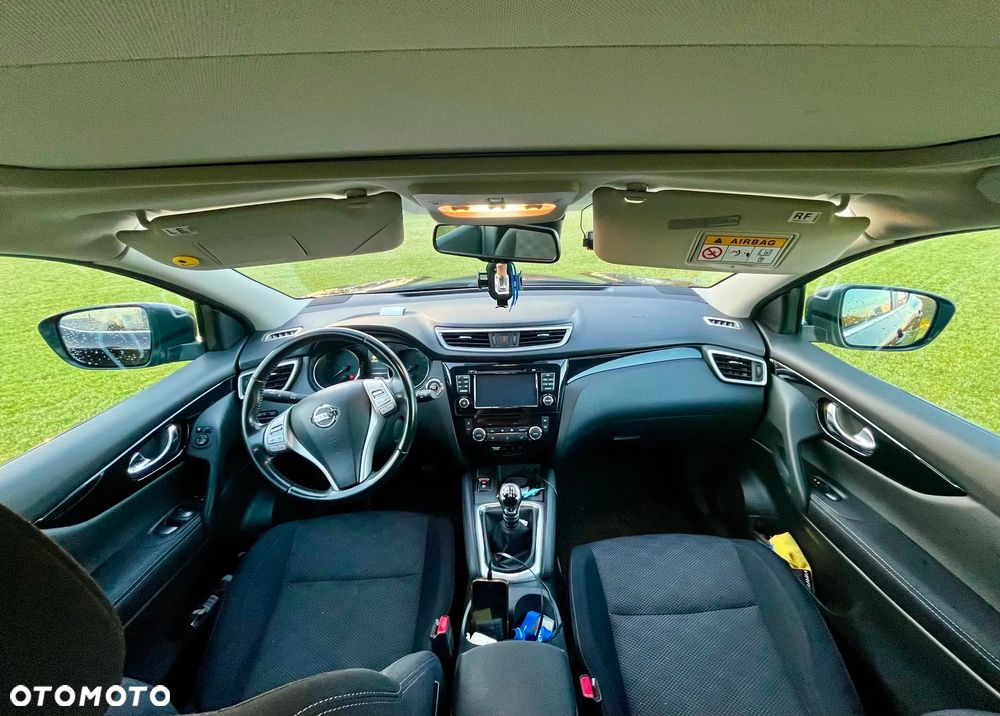 Nissan Qashqai 1.6 DIG-T N-Connecta - 9