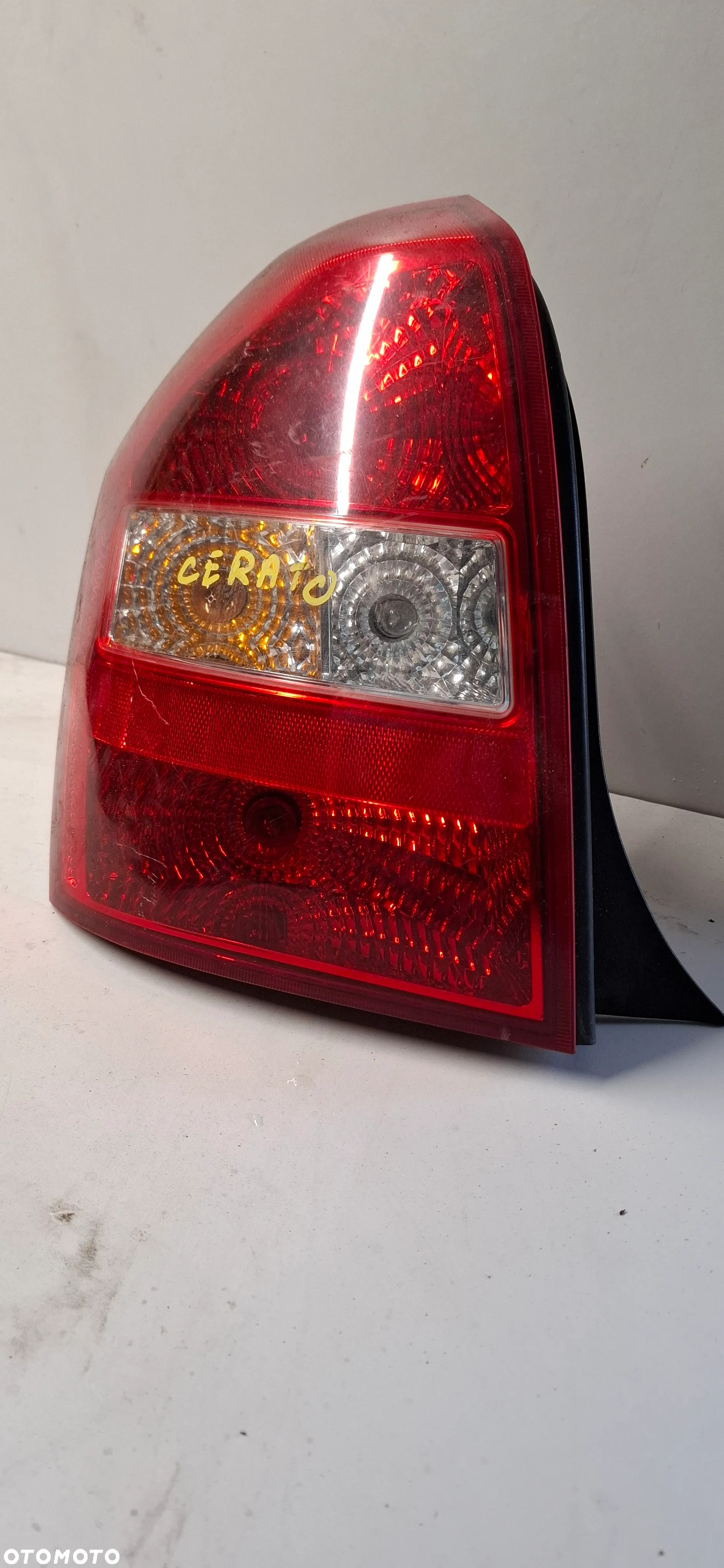 LAMPA LEWY TYŁ KIA CERATO 04R HB - 2