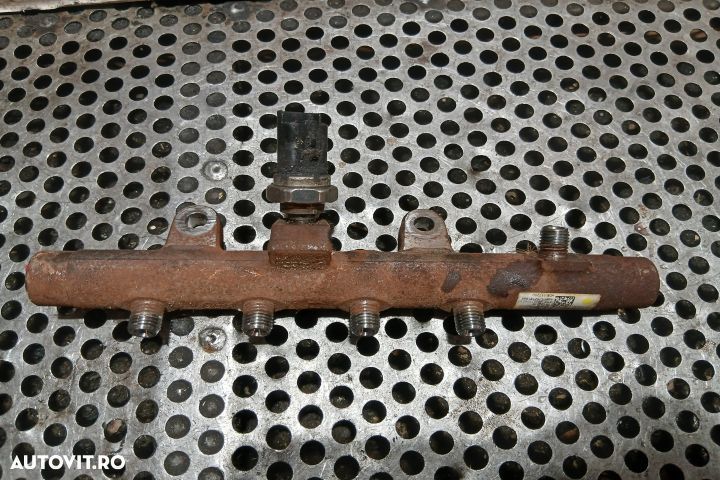 Rampa injectoare 8201225030 8201225030 Renault Megane 3 [facelift] [2 - 2