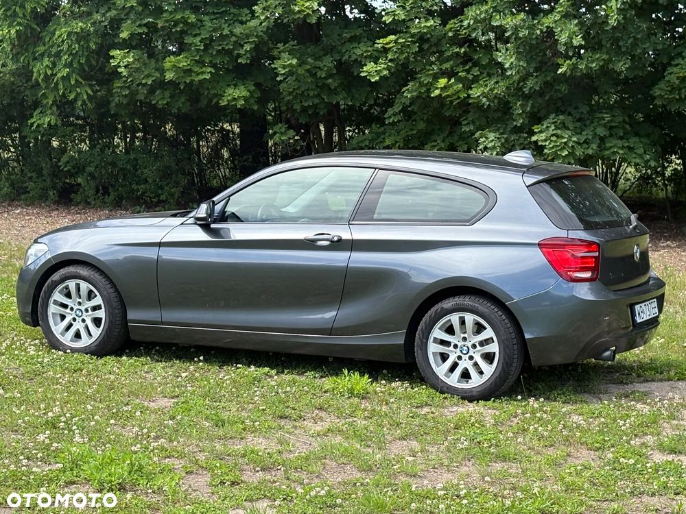 BMW Seria 1 116i - 14