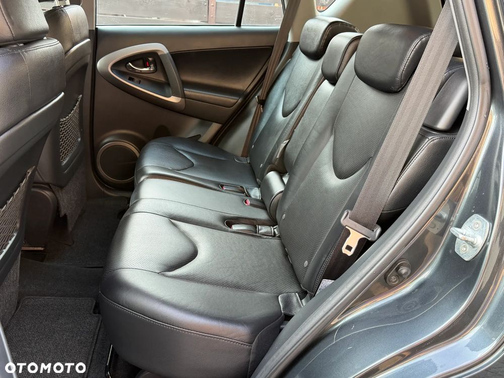 Toyota RAV4 2.0 4x4 Automatik Executive - 14