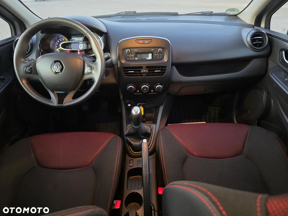 Renault Clio 1.2 16V 75 Expression - 22