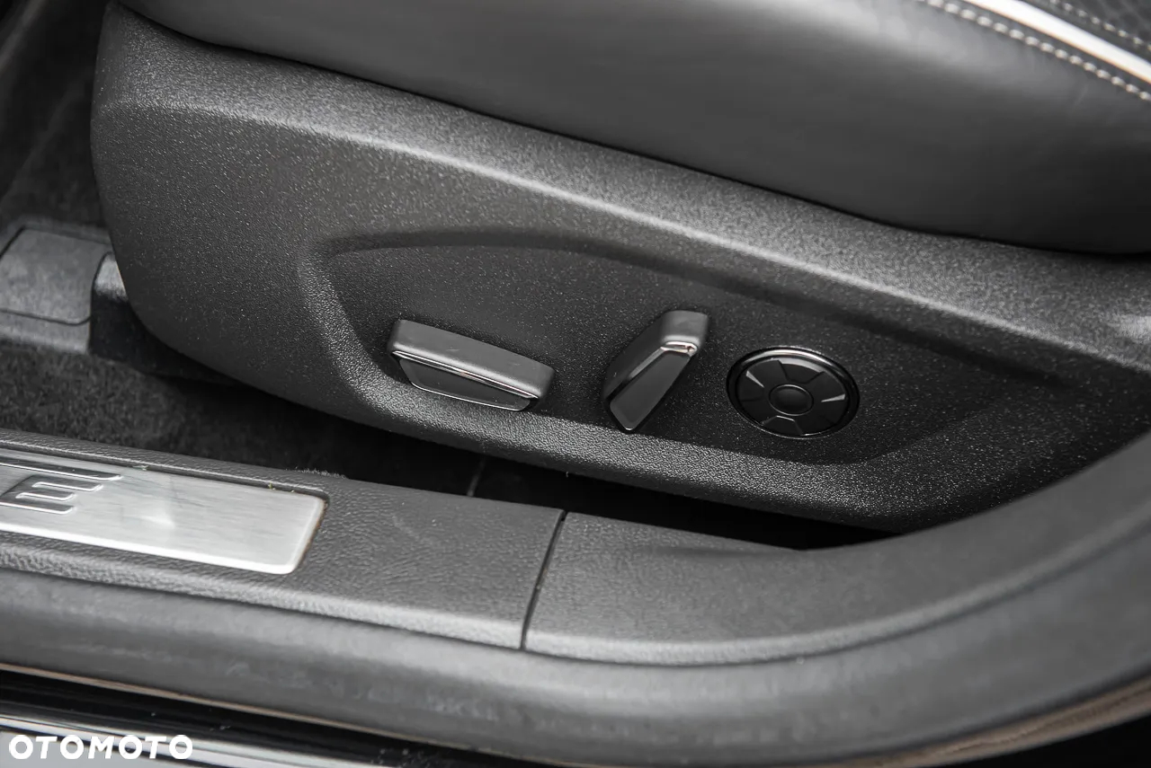 Ford Mondeo Turnier TDCi Bi-Turbo PowerShift-Aut Vignale - 19