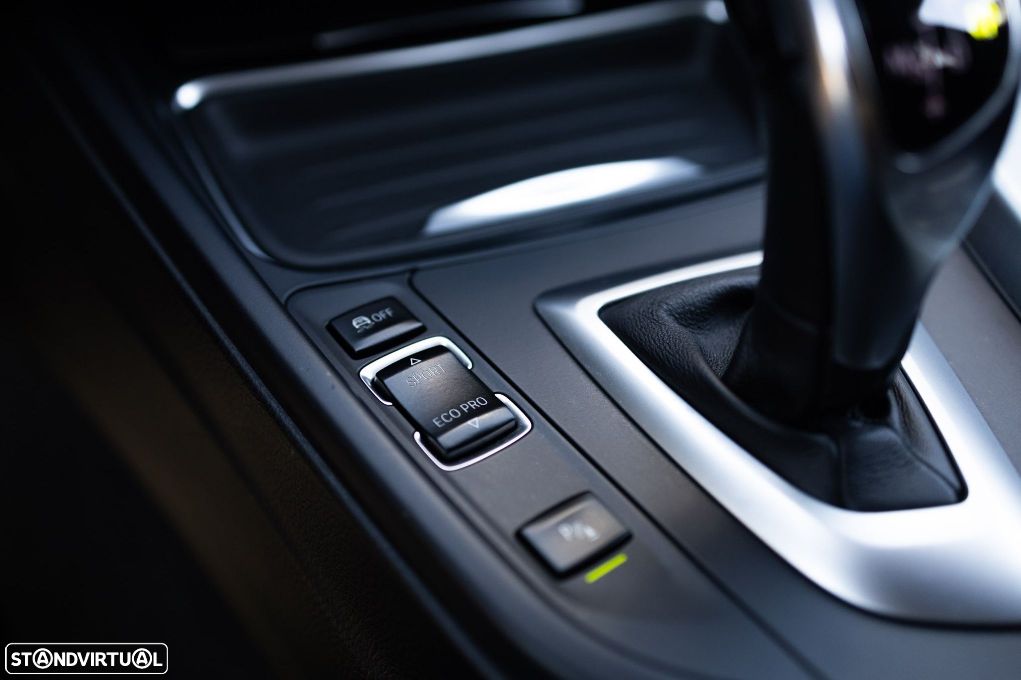 BMW 330 d Touring xDrive Pack M - 24