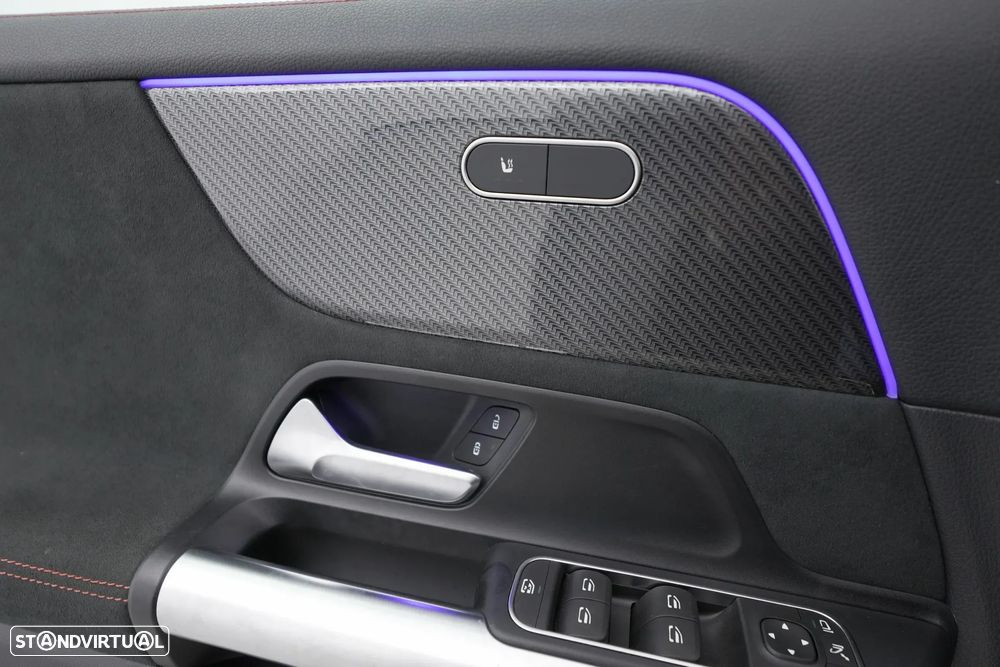 Mercedes-Benz GLA 180 d AMG Line - 21