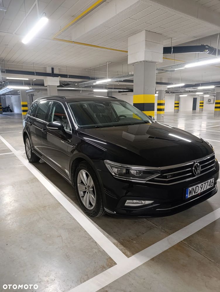 Volkswagen Passat 2.0 TDI Business DSG - 13