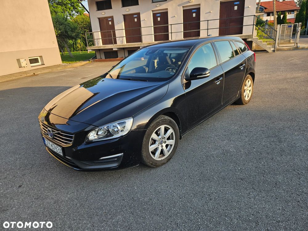 Volvo V60 D3 Kinetic - 1