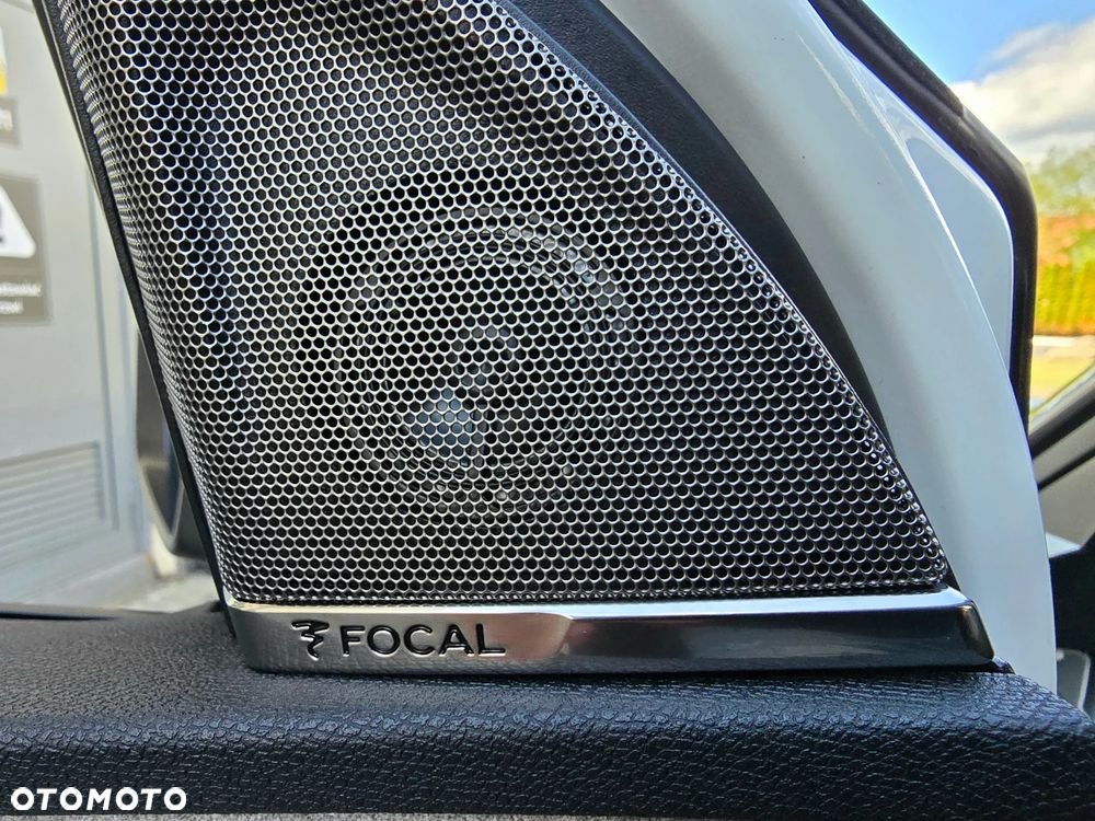 Peugeot 3008 1.6 PureTech HYbrid GT Line S&S EAT8 - 10