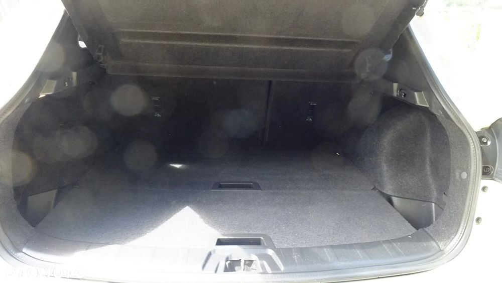 Nissan Qashqai 1.2 DIG-T N-Connecta EU6 - 16