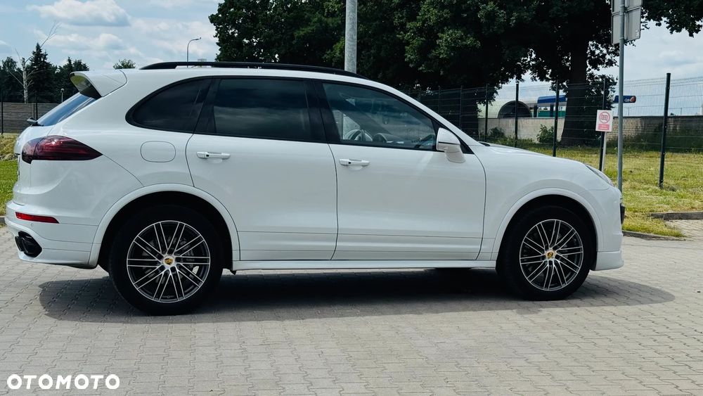 Porsche Cayenne S Diesel Platinum Edition - 5