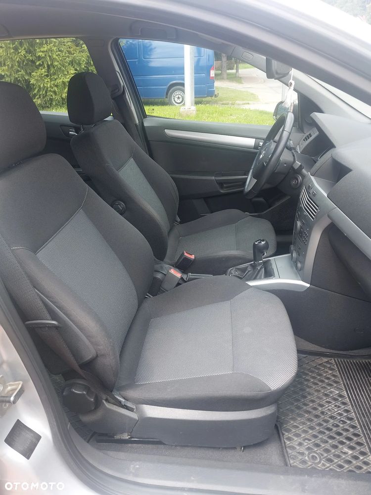 Opel Astra - 13