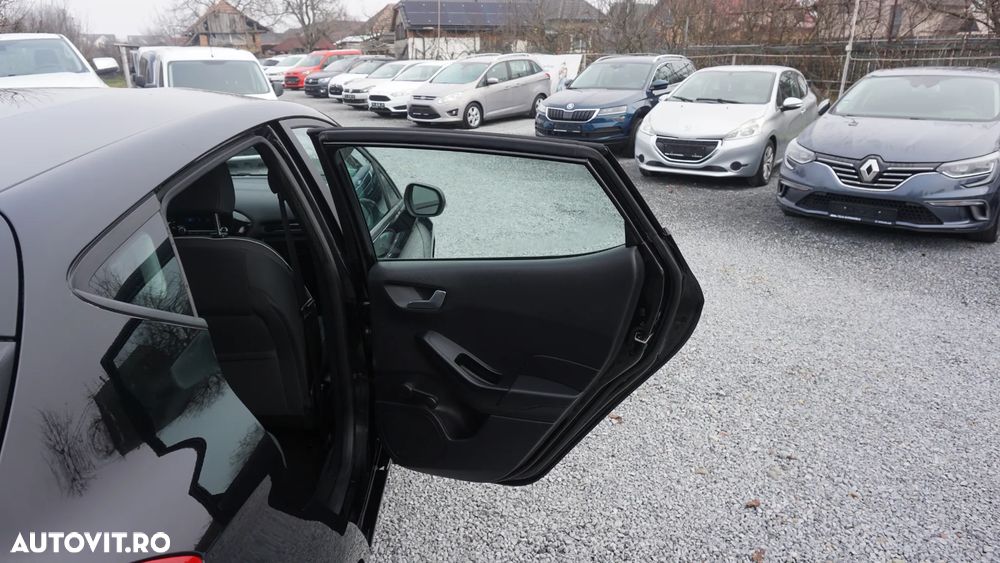 Ford Fiesta 1.1 S&S TITANIUM - 12