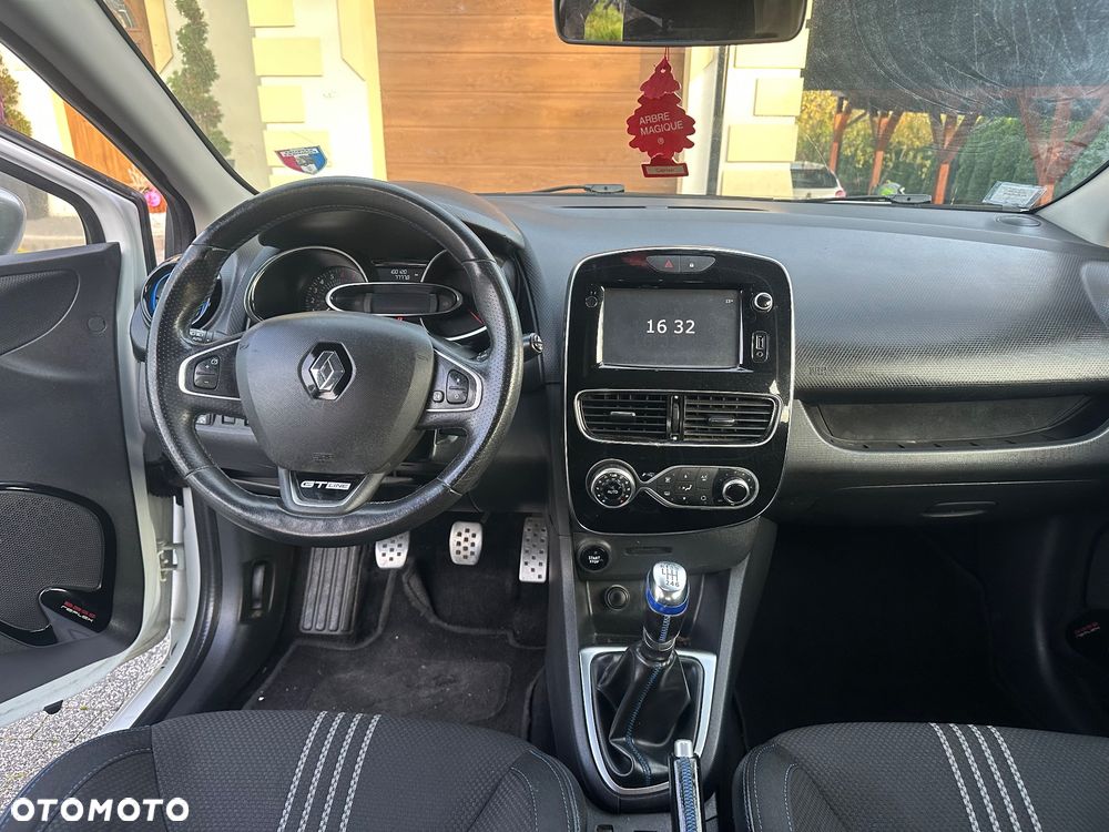 Renault Clio - 20
