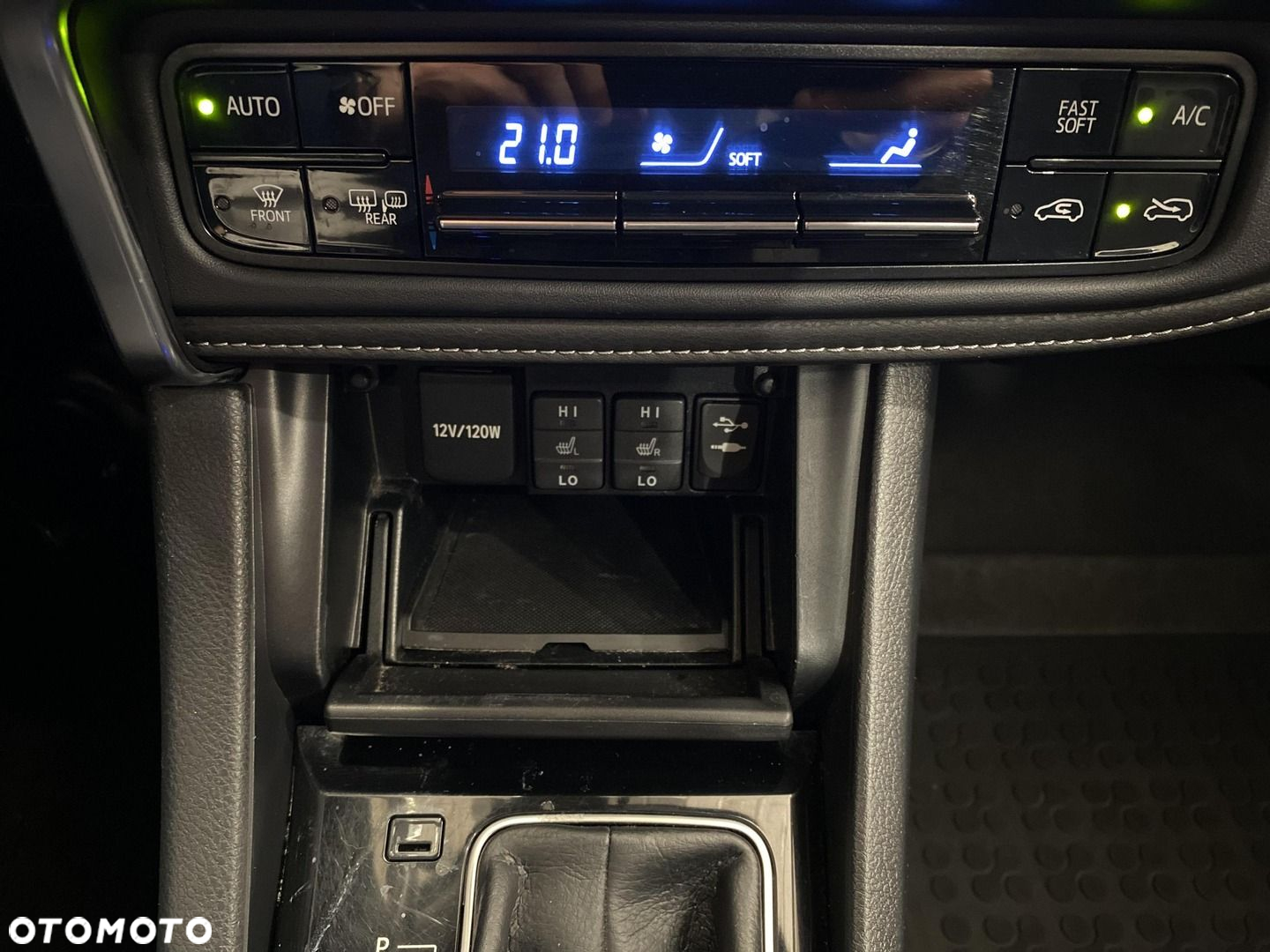 Toyota Auris - 18