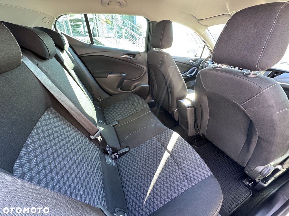 Opel Astra 1.4 T Enjoy - 18