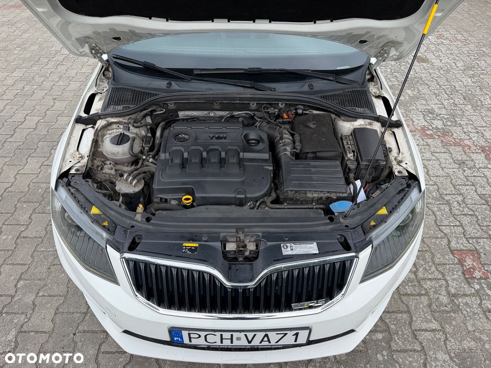 Skoda Octavia 2.0 TDI DSG RS - 18
