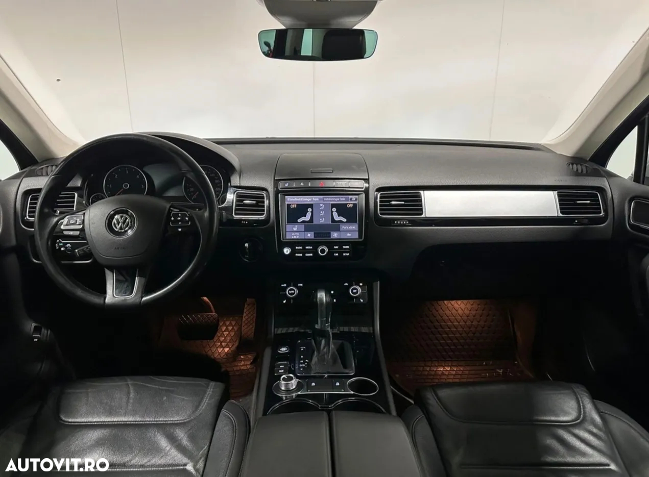 Volkswagen Touareg - 7