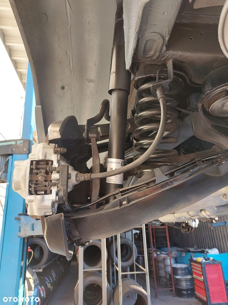 Mercedes-Benz W124 (1984-1993) - 16