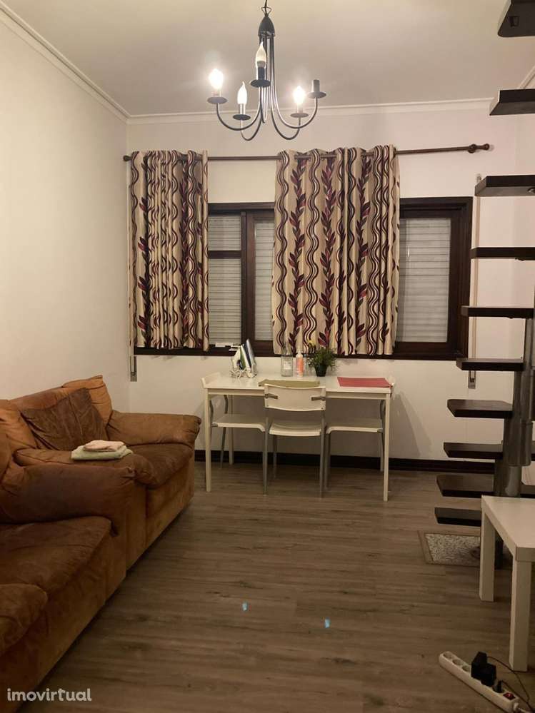 Quarto - localizado em Paranhos Porto - Grande imagem: 2/16