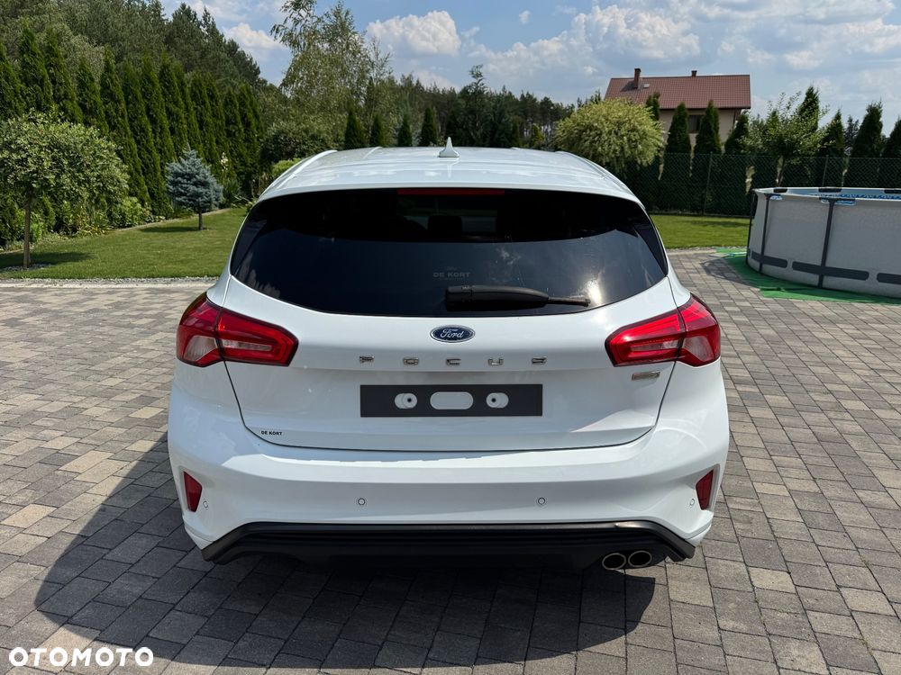 Ford Focus 1.0 EcoBoost Start-Stopp-System ST-LINE DESIGN - 5