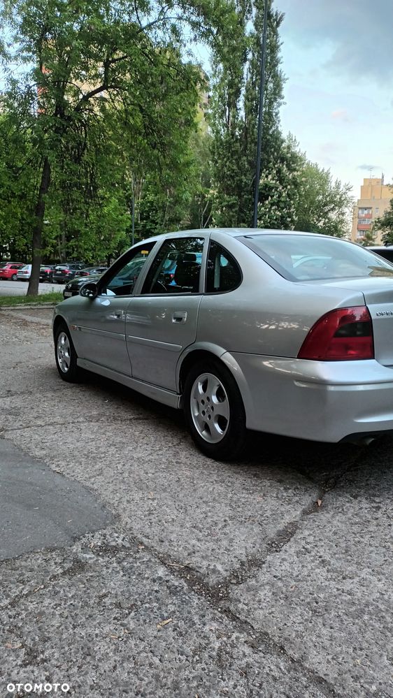 Opel Vectra - 4
