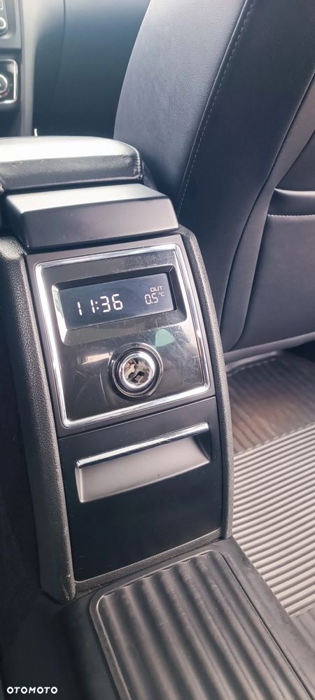 Skoda Superb 2.0 TDI Elegance DSG - 18